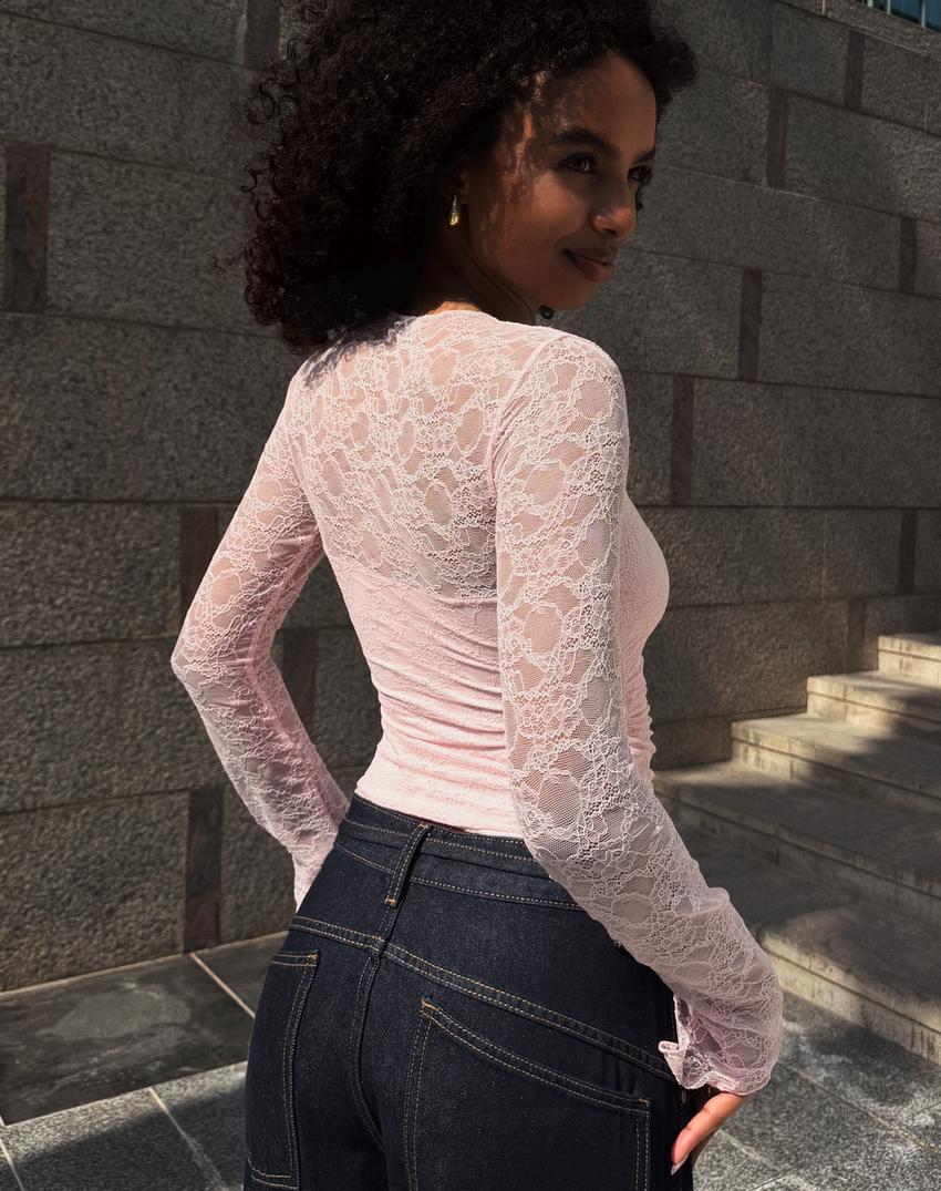 تيشرت دانتيل بأكمام طويلة-زهري