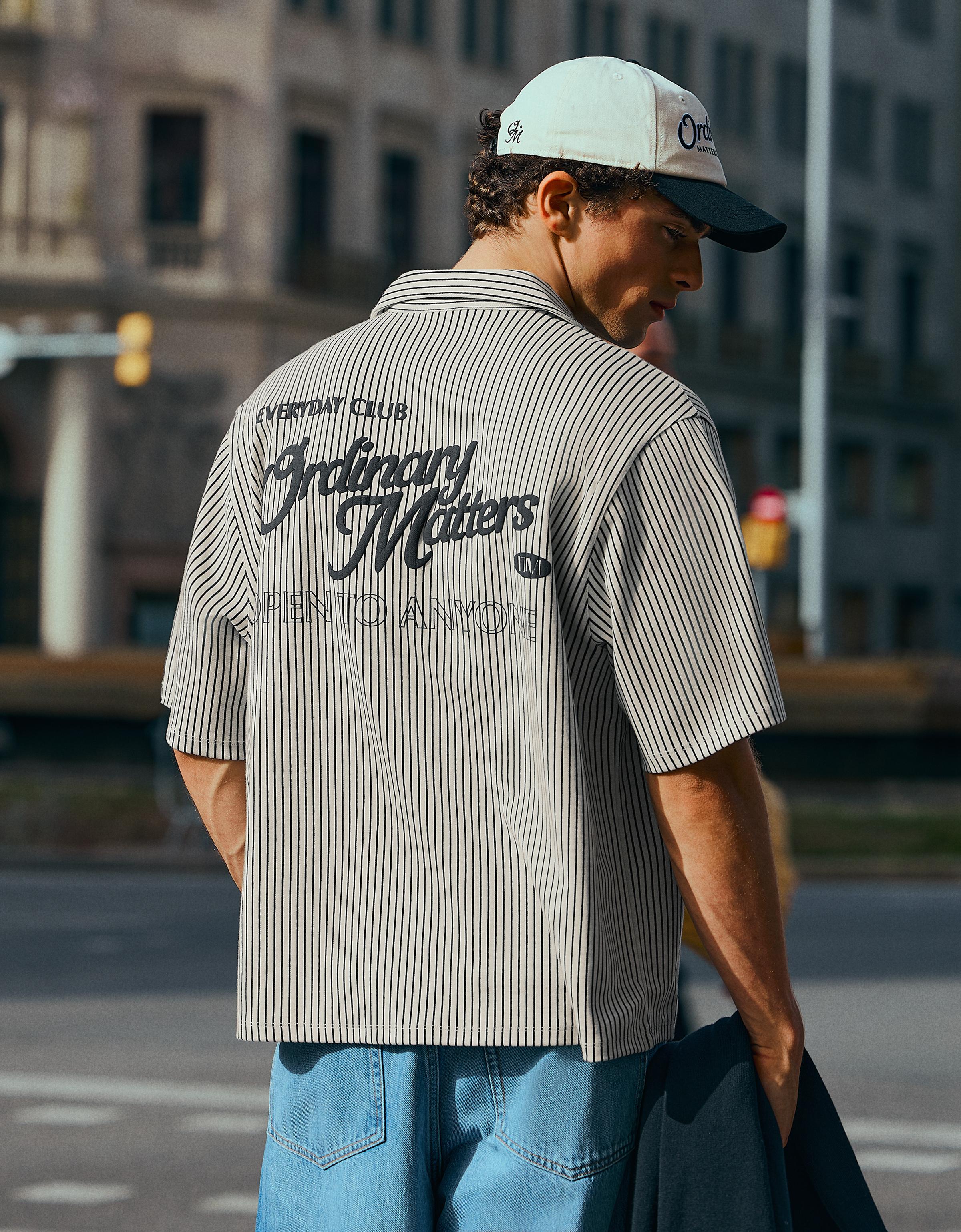 Short sleeve boxy print shirt — Navy