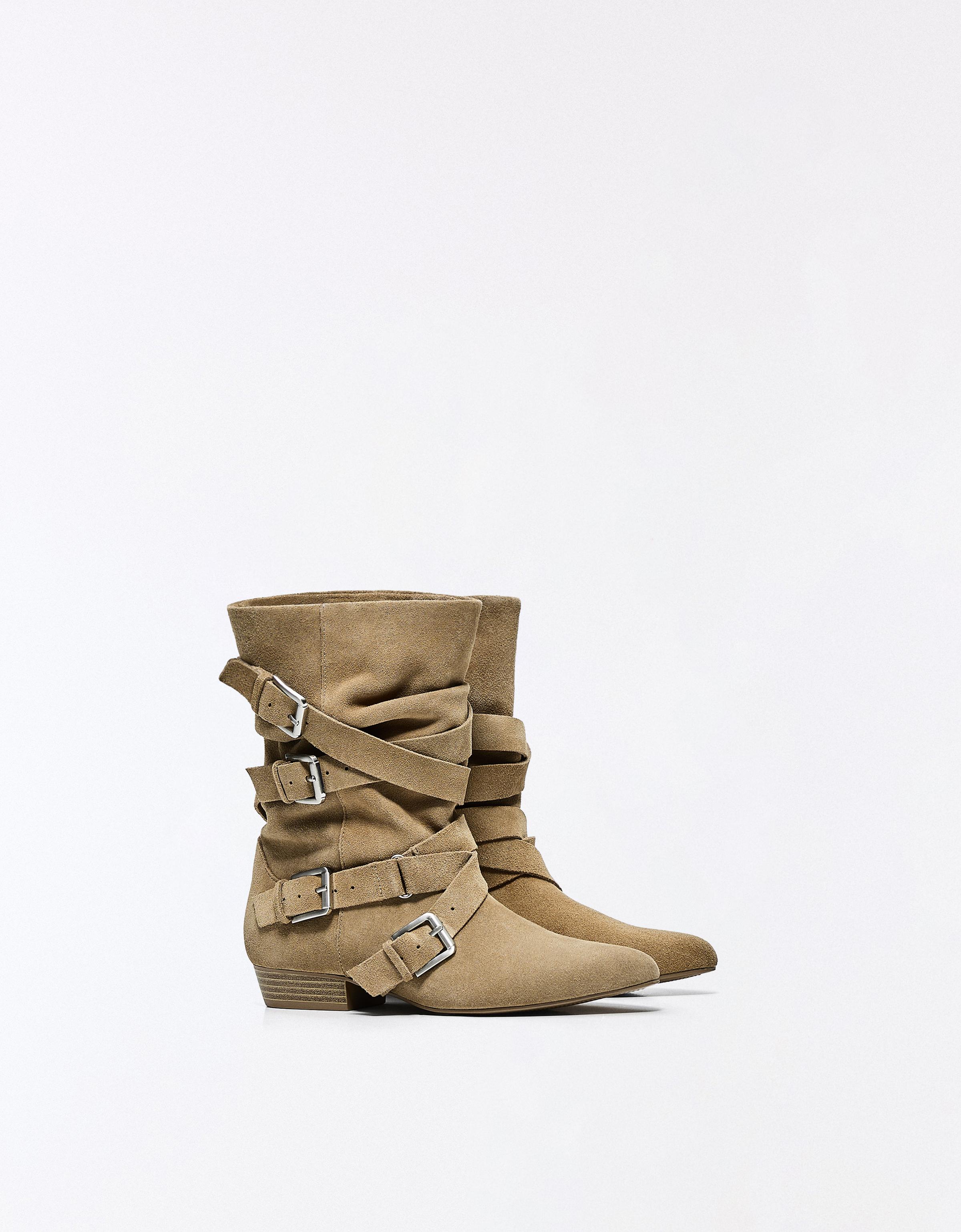 Bershka Bota Plana Hebillas Mujer Arena