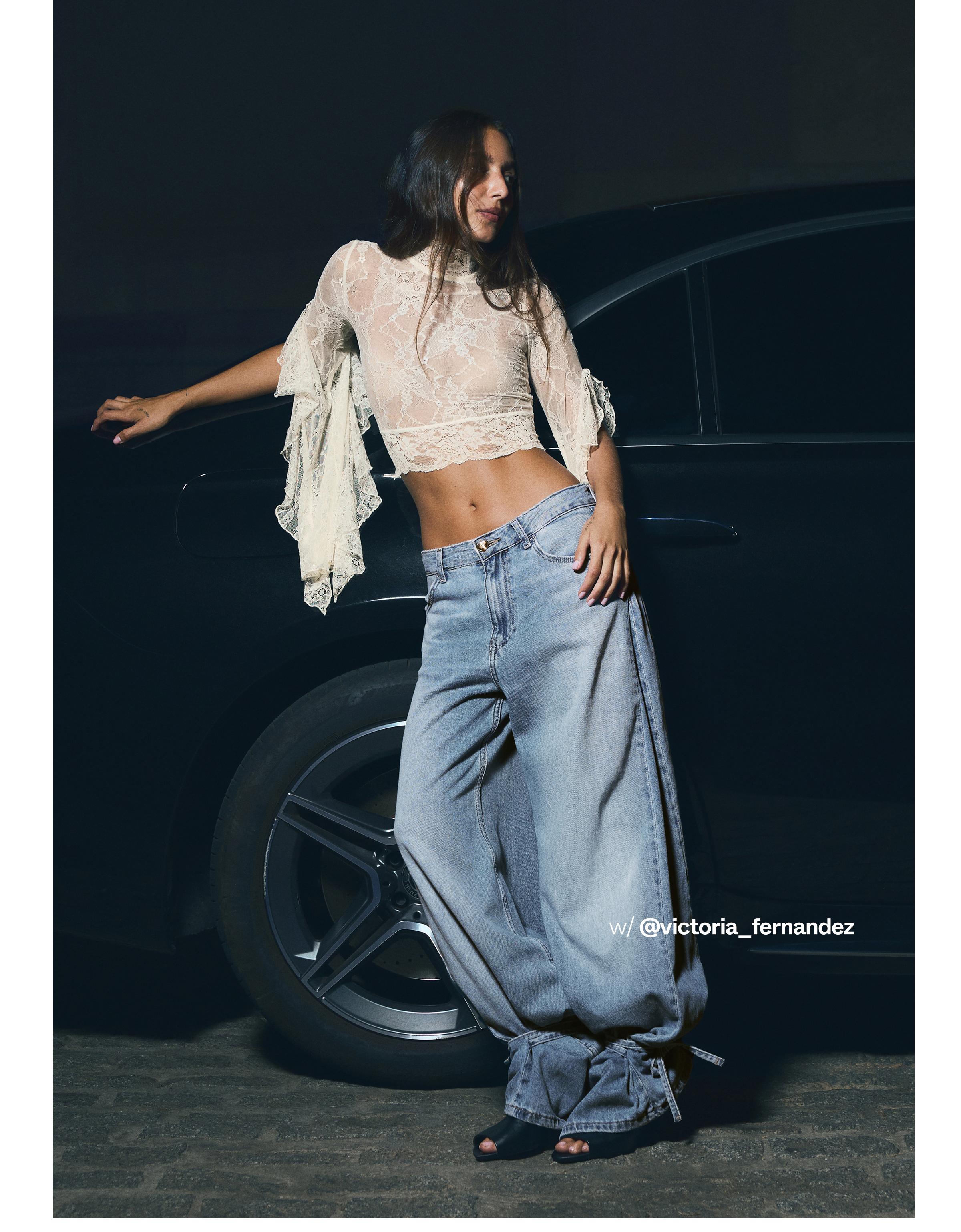 High-neck lace T-shirt with frill sleeves — Cream