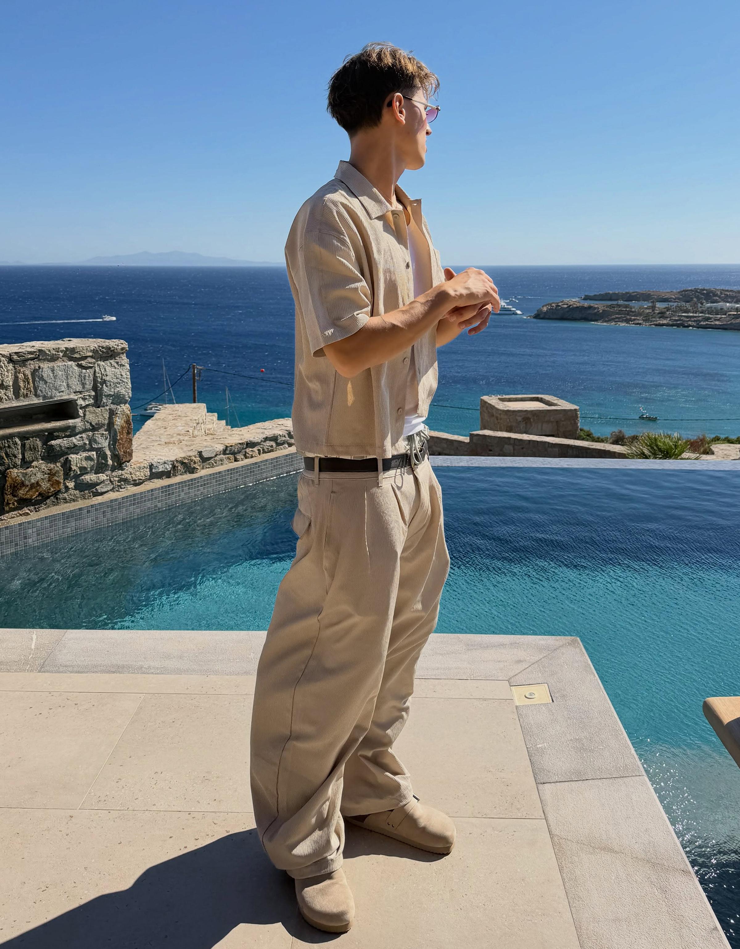 Pleated short sleeve boxy shirt — Sand