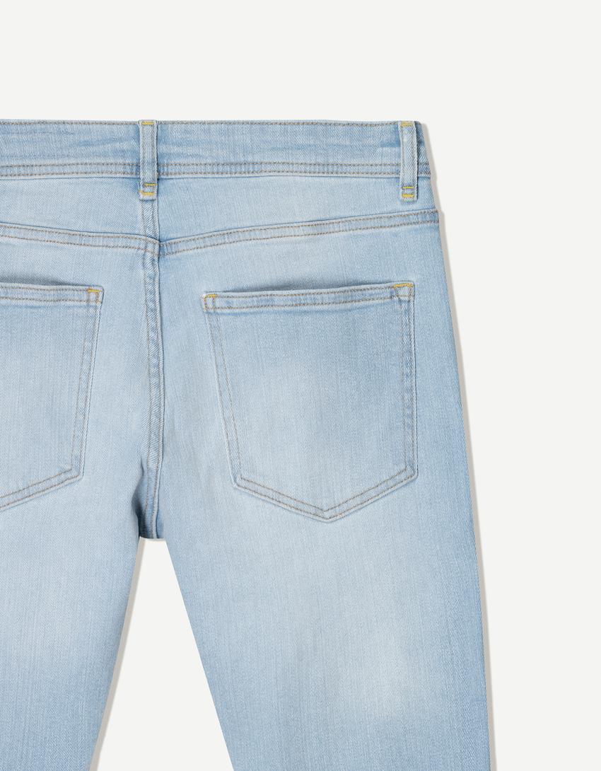 Blugi super skinny fit rupți-Albastru deschis