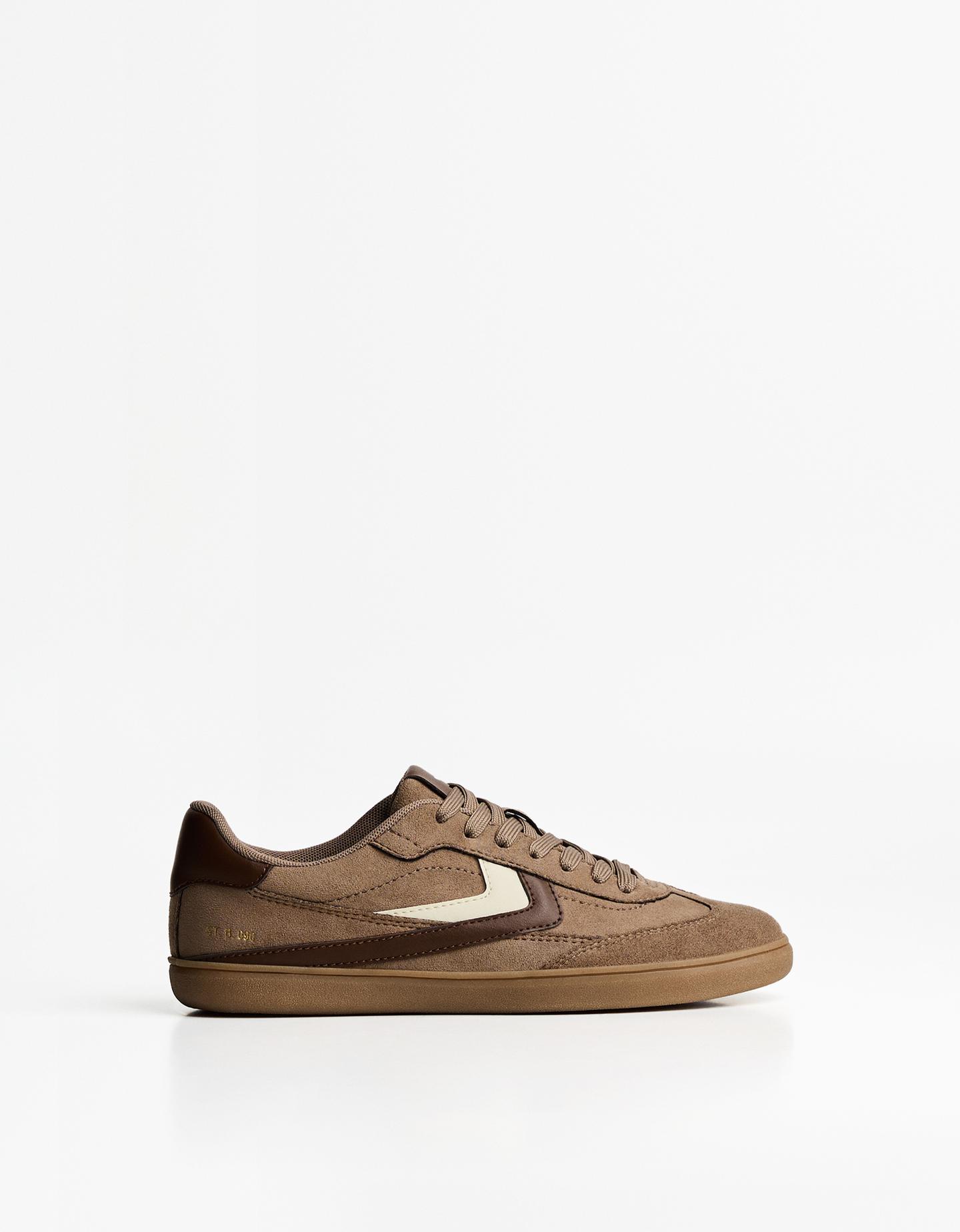 Bershka Retro-Sneaker Damen 42 Sandfarbe