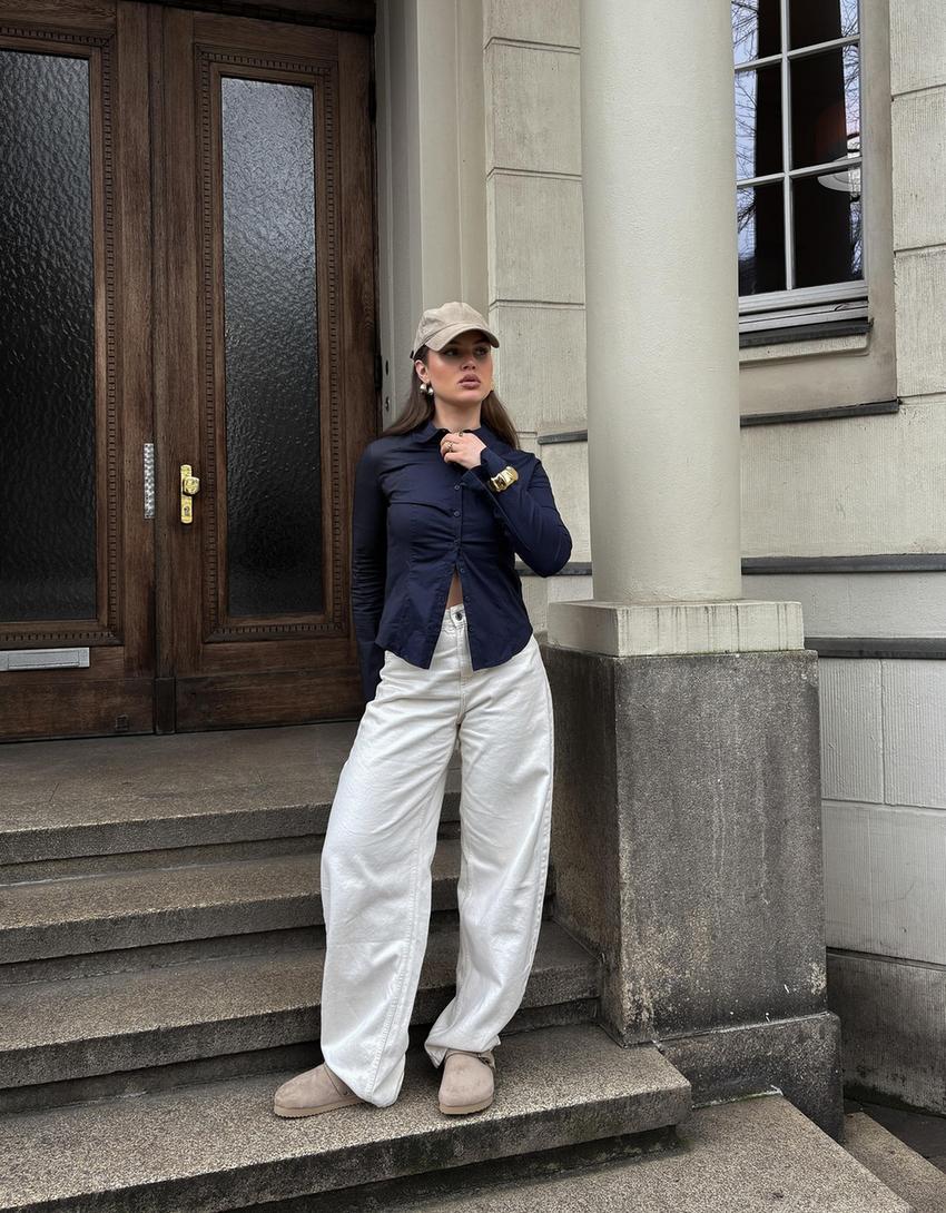 Fitted shirt with flared sleeves - Women | Bershka