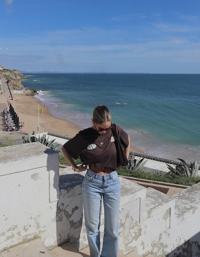T-shirt manga curta oversize estampado-Marrom-2