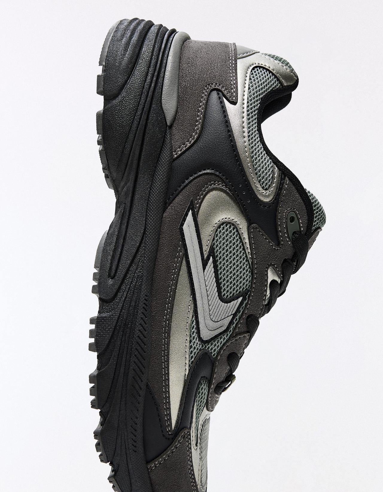 Multi-piece trainers — BLACK