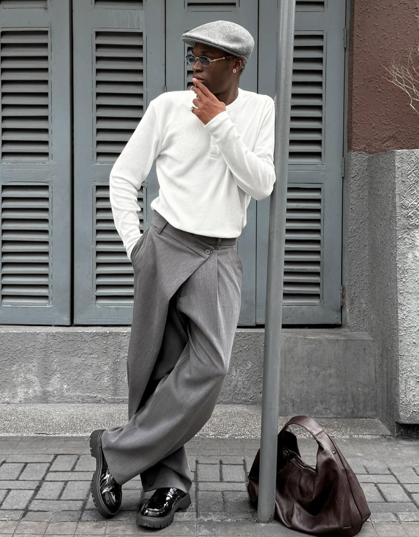 Long-sleeve slim-fit Henley collar T-shirt-Off white