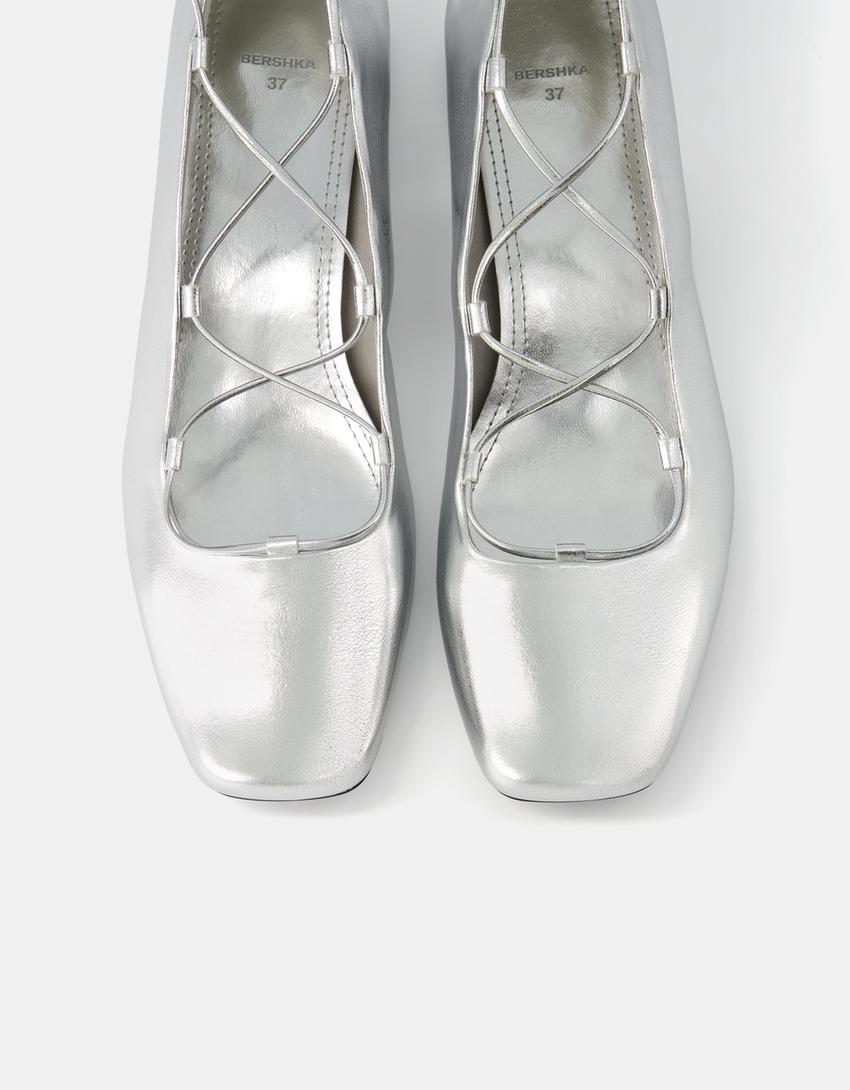 حذاء باليرينا ممعدن برباط-فضي-5