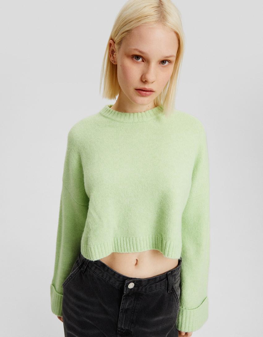 Round neck cropped sweater-Green-2