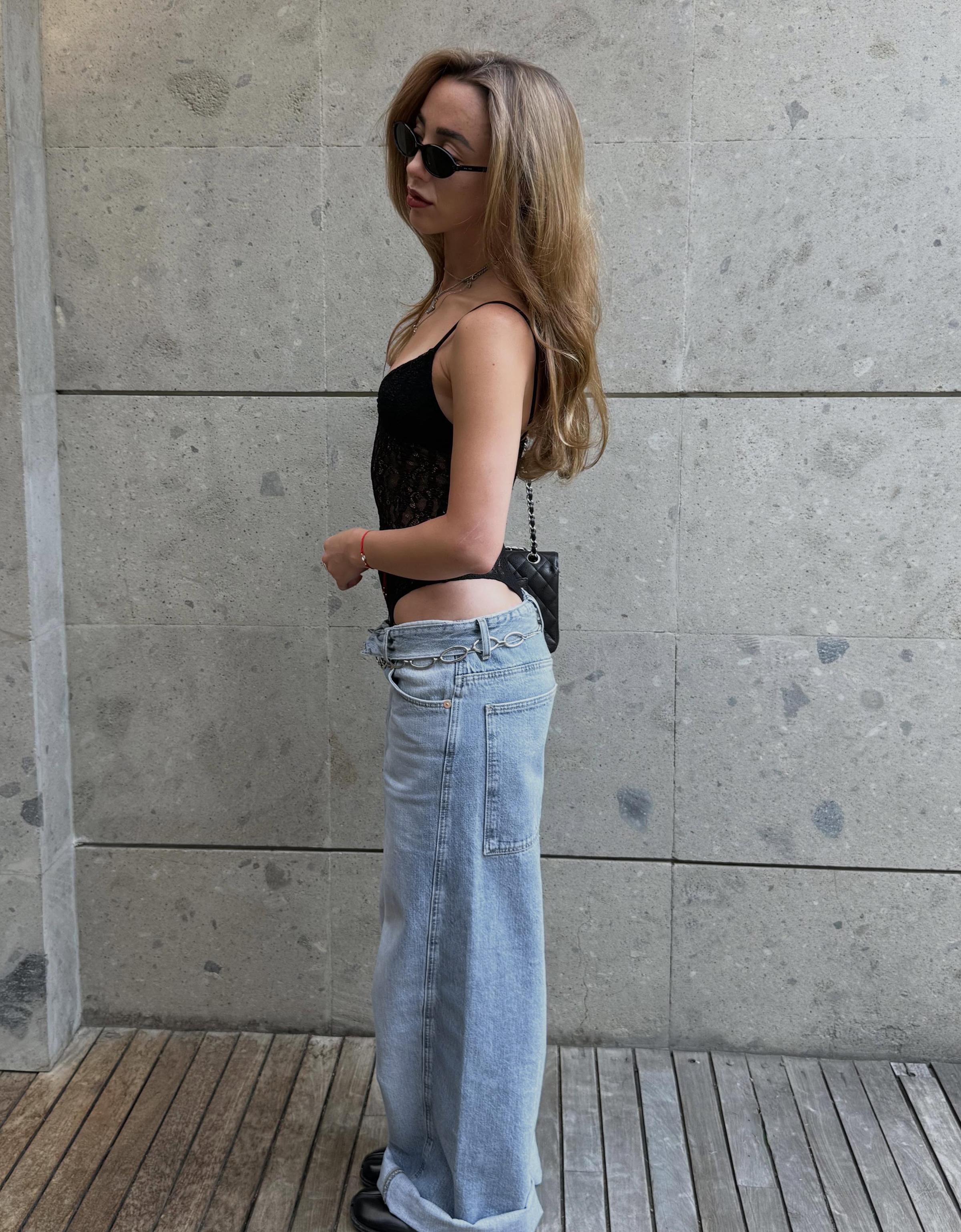 Lace strap body — Black