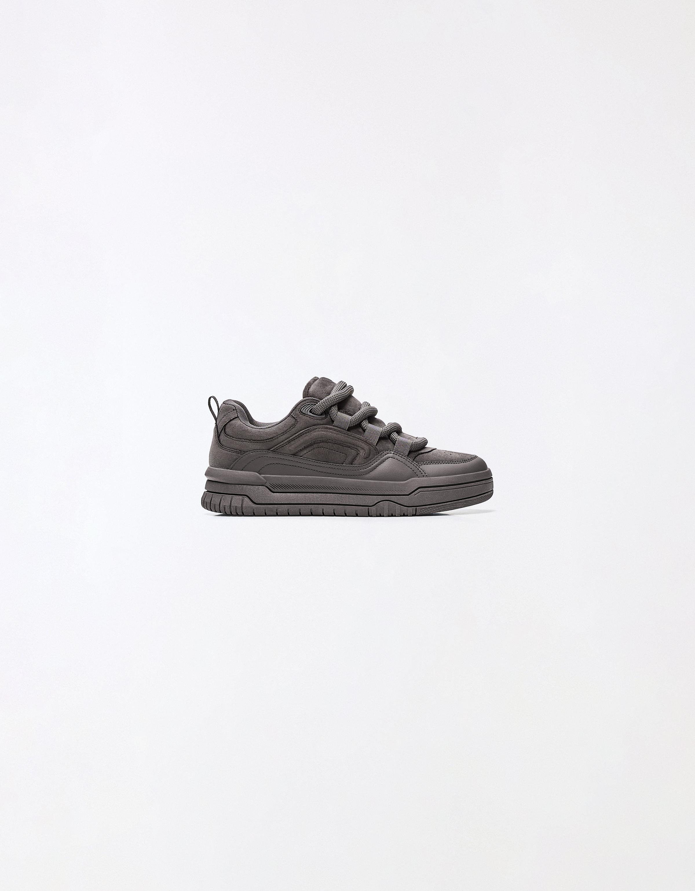 SKATE TRAINERS — Grey