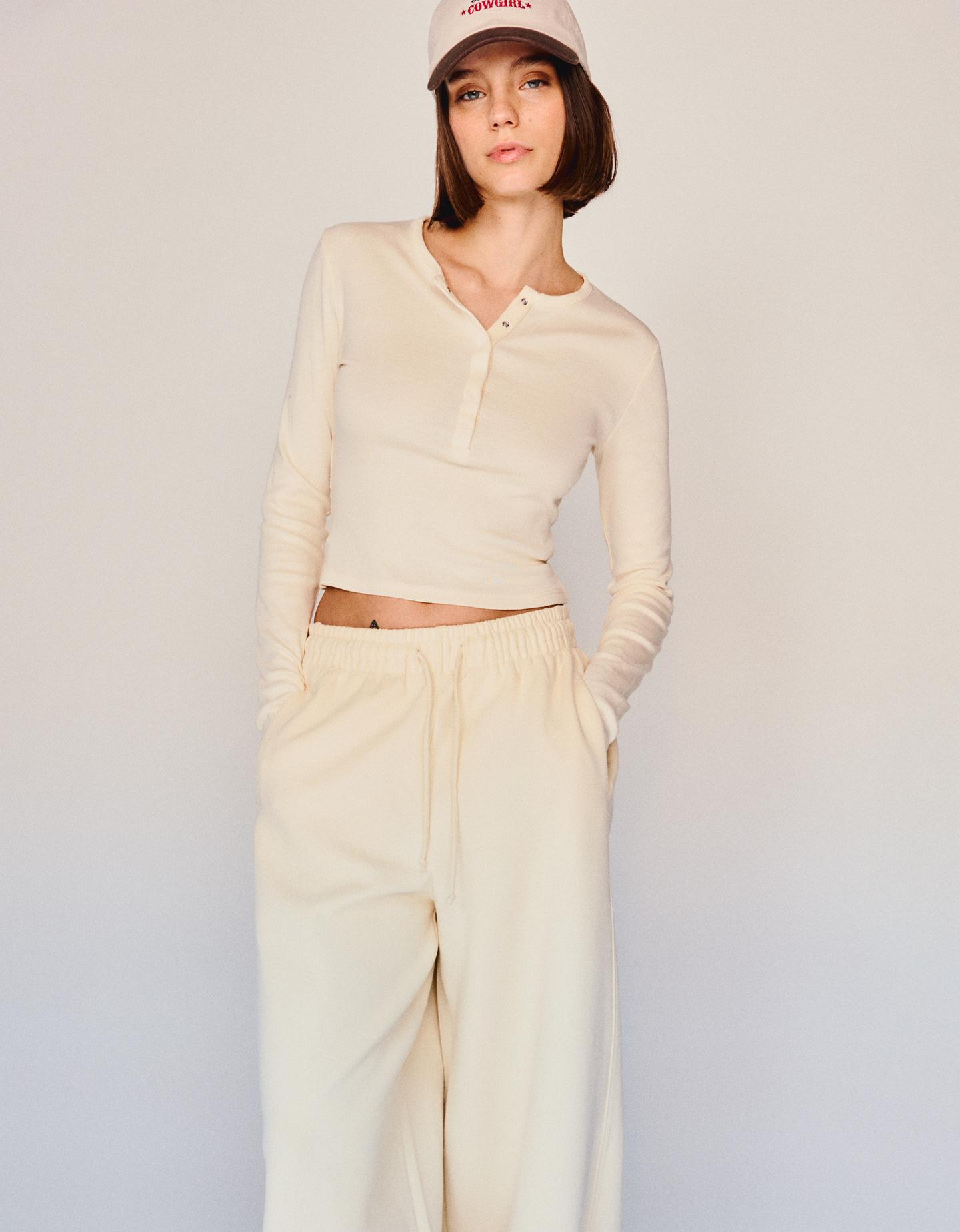 Bershka Maglietta A Maniche Lunghe Collo Serafino Donna M Beige