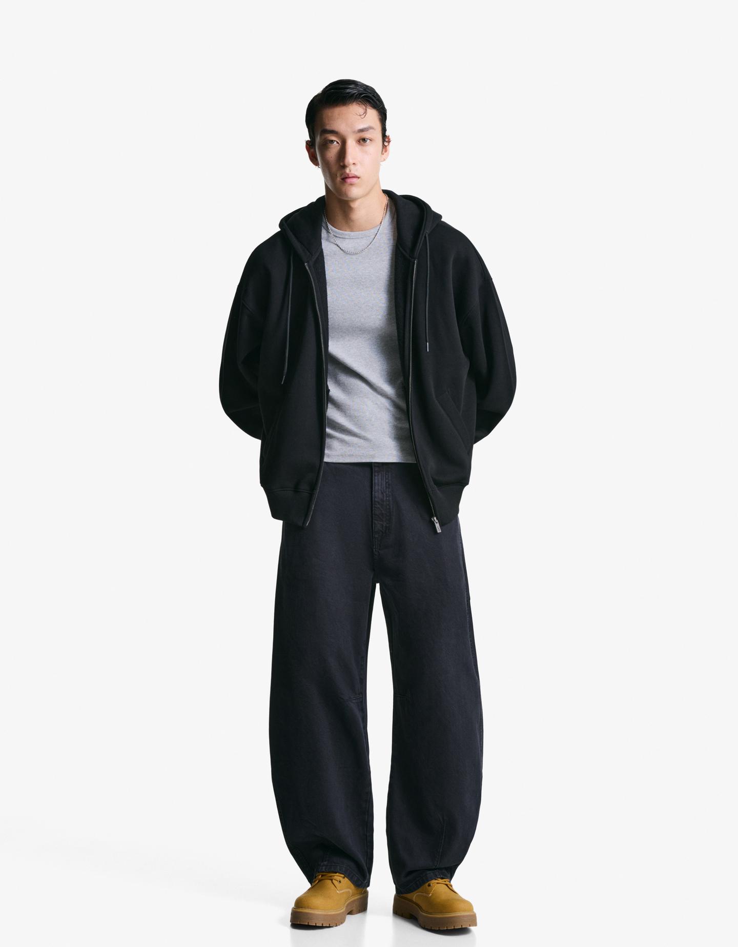Bershka spodnie barrel czarny