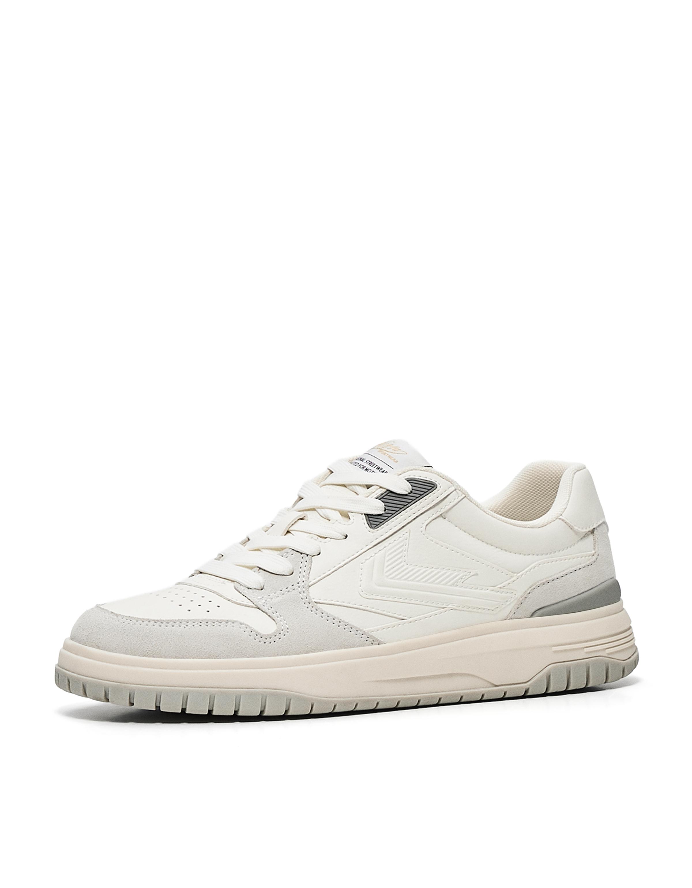 Panelled casual trainers — WHITE