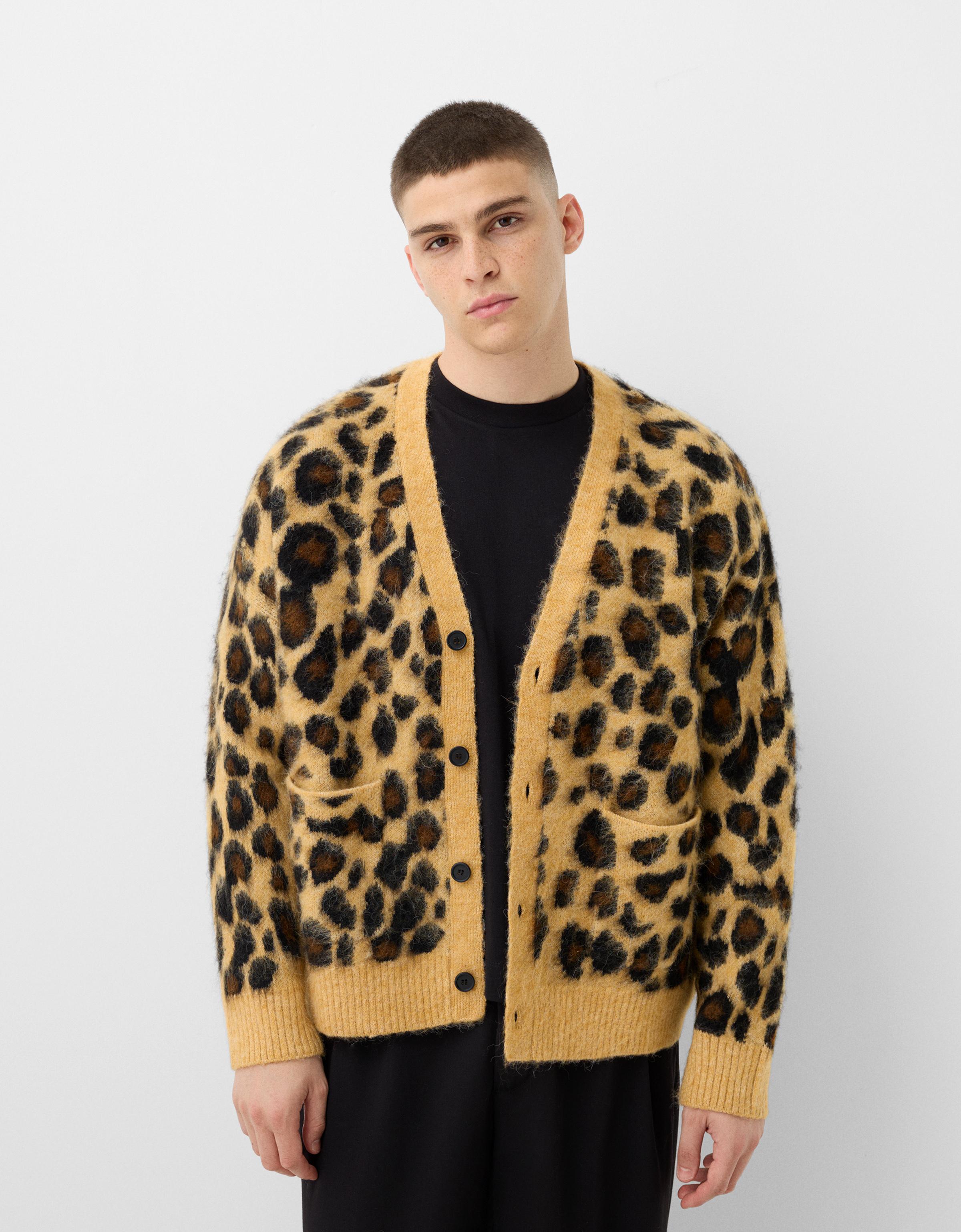 Bershka Strickjacke Mit Animalprint Herren L Camel