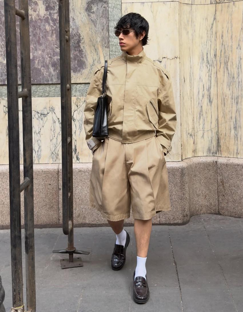 Kurzer Trenchcoat-Camel