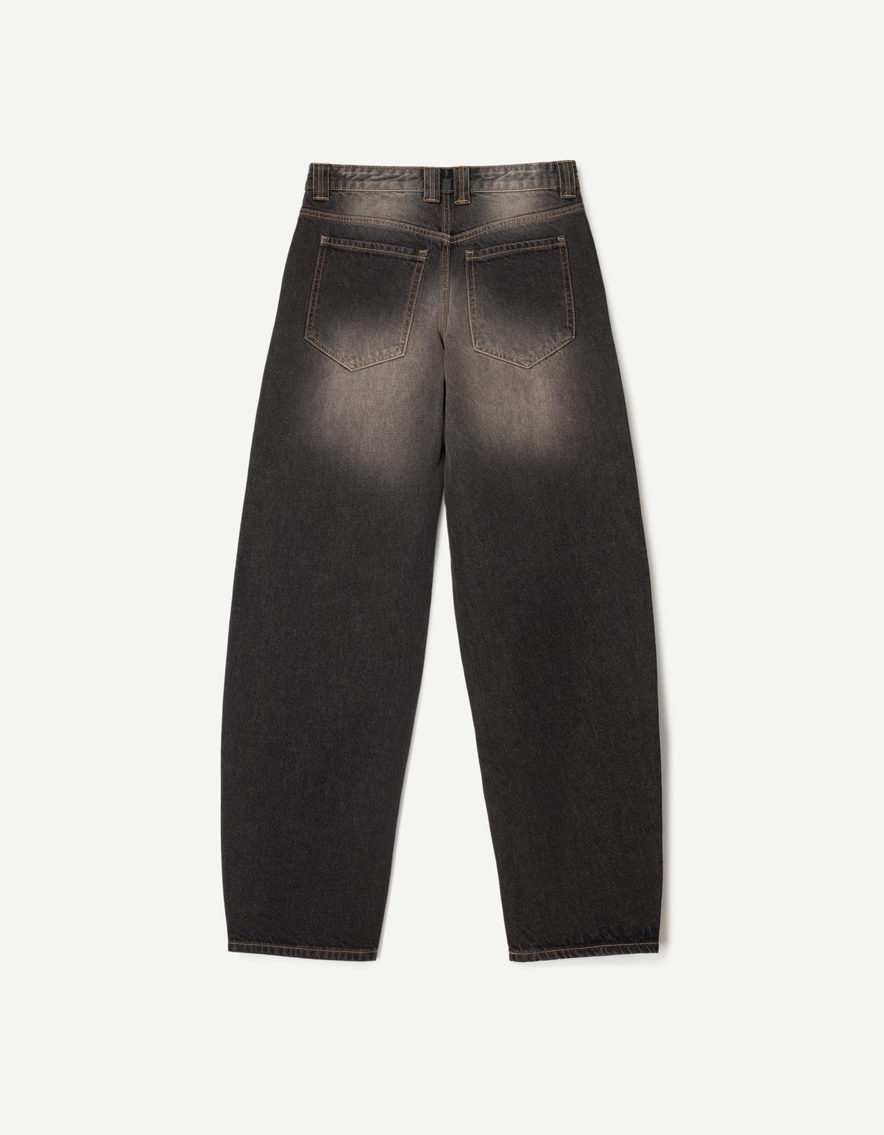 High-waist barrel jeans — Black