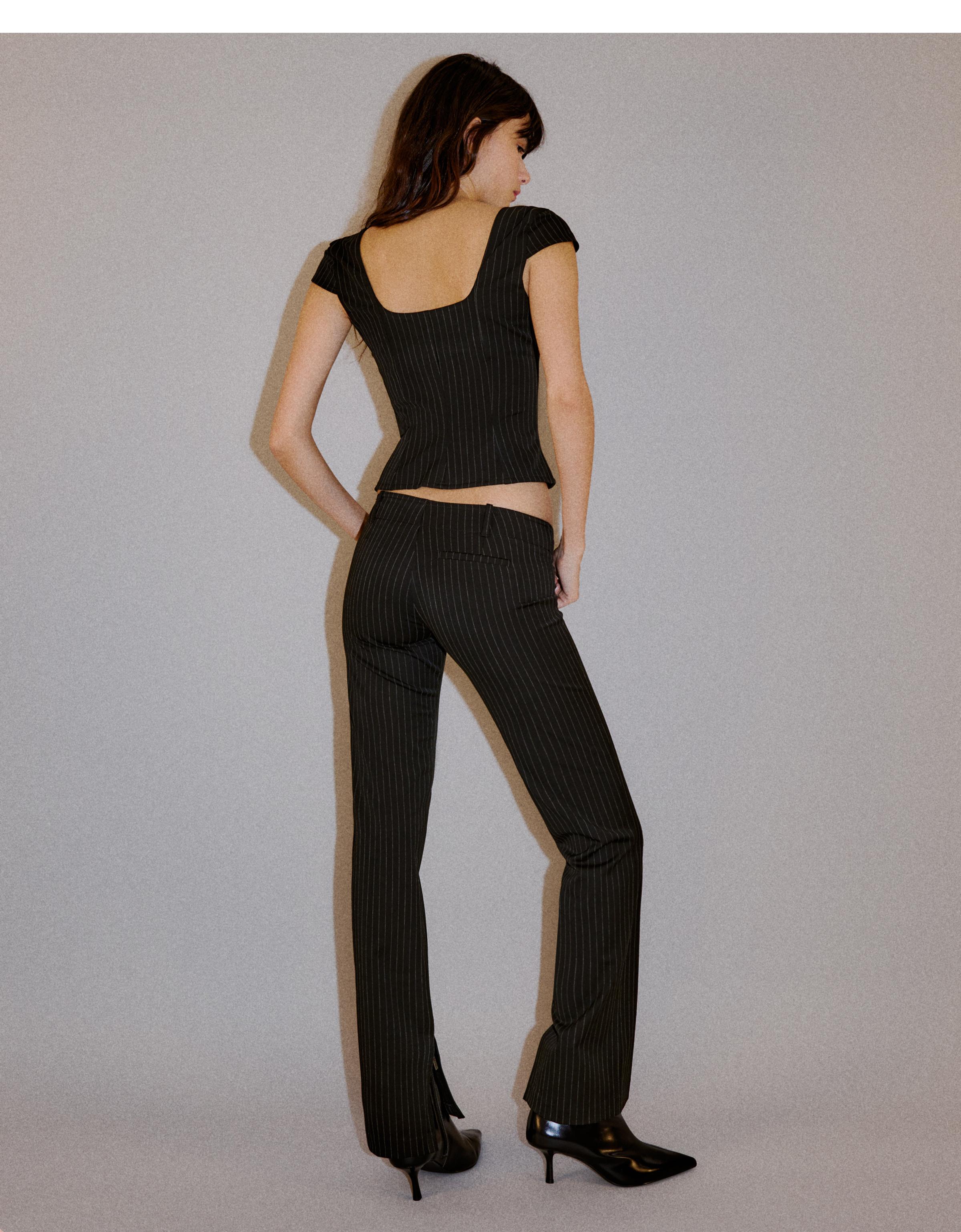 Slim fit low-rise trousers — White / Black