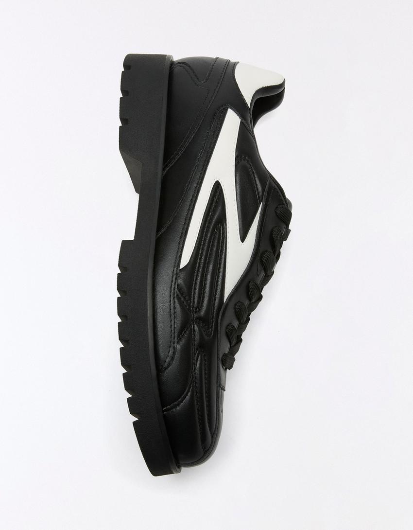 Fußballschuhe-Schwarz