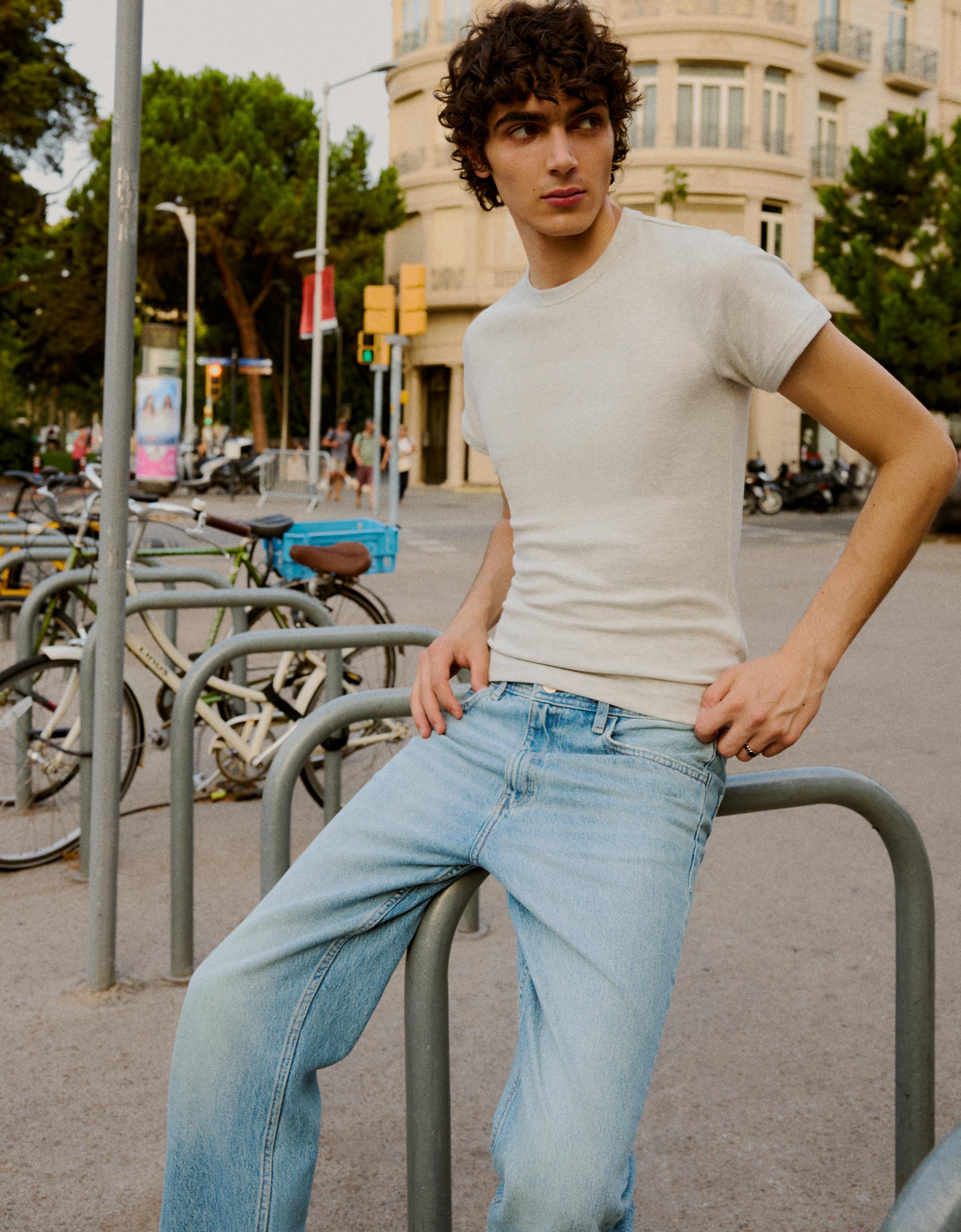 Straight-leg jeans — Light blue