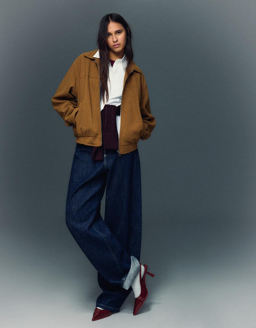 حذاء بكعبية مفتوحة وكعب صغير-رماني