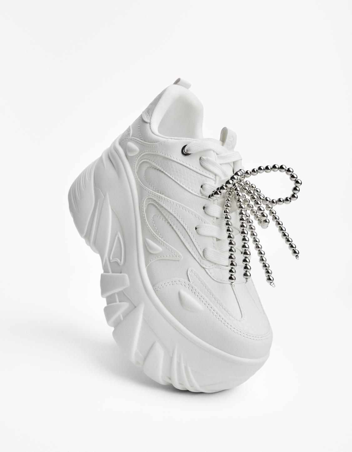 XL platform trainers