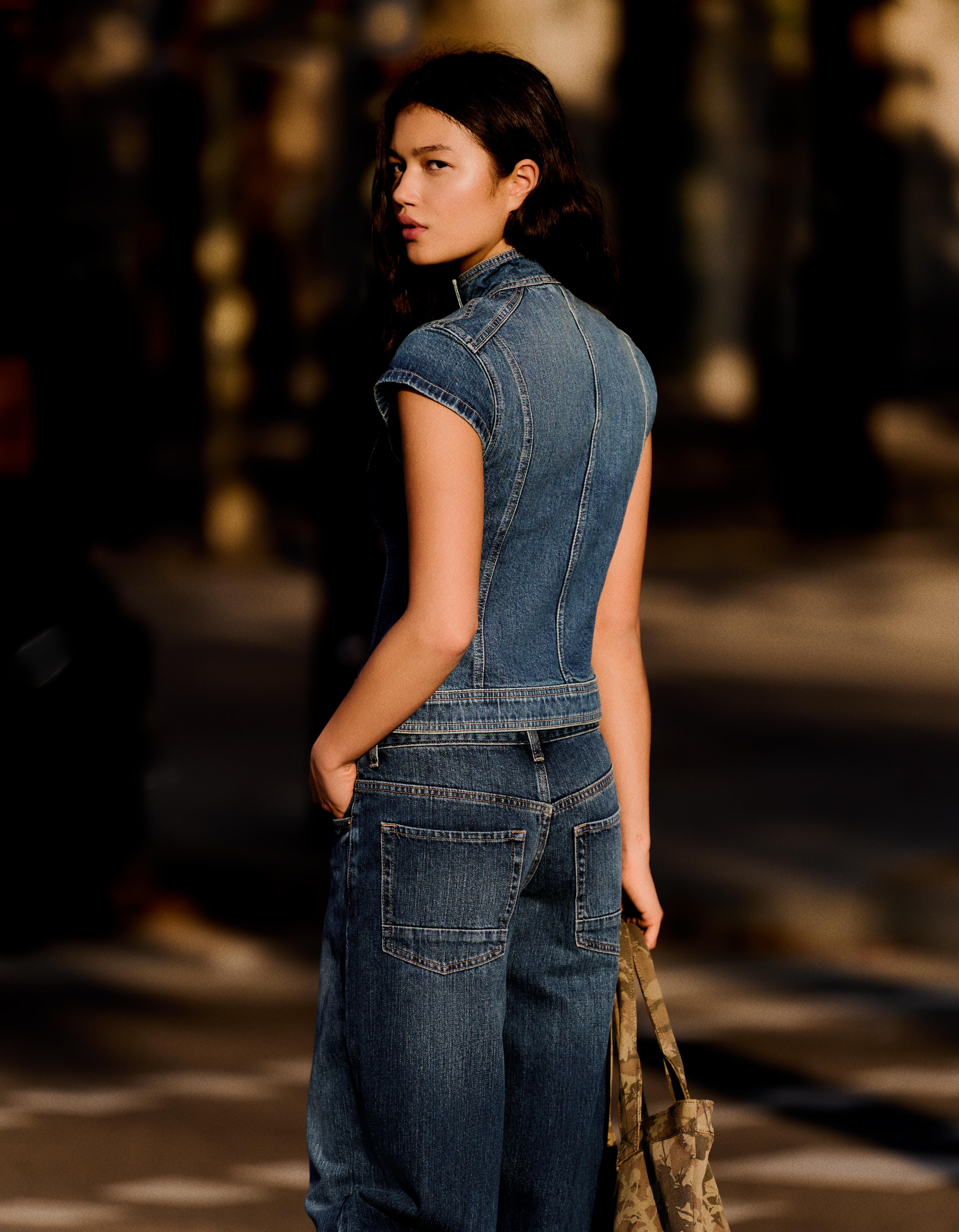 Zip-up denim top — Light blue