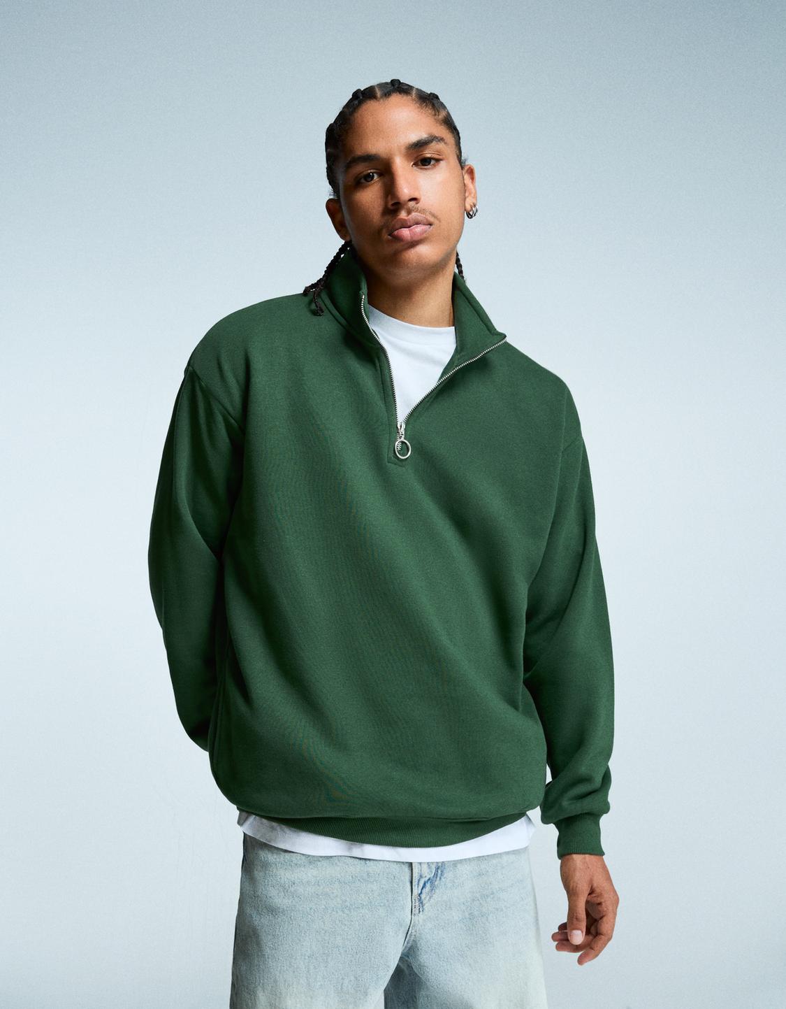 Sweat oversize col montant