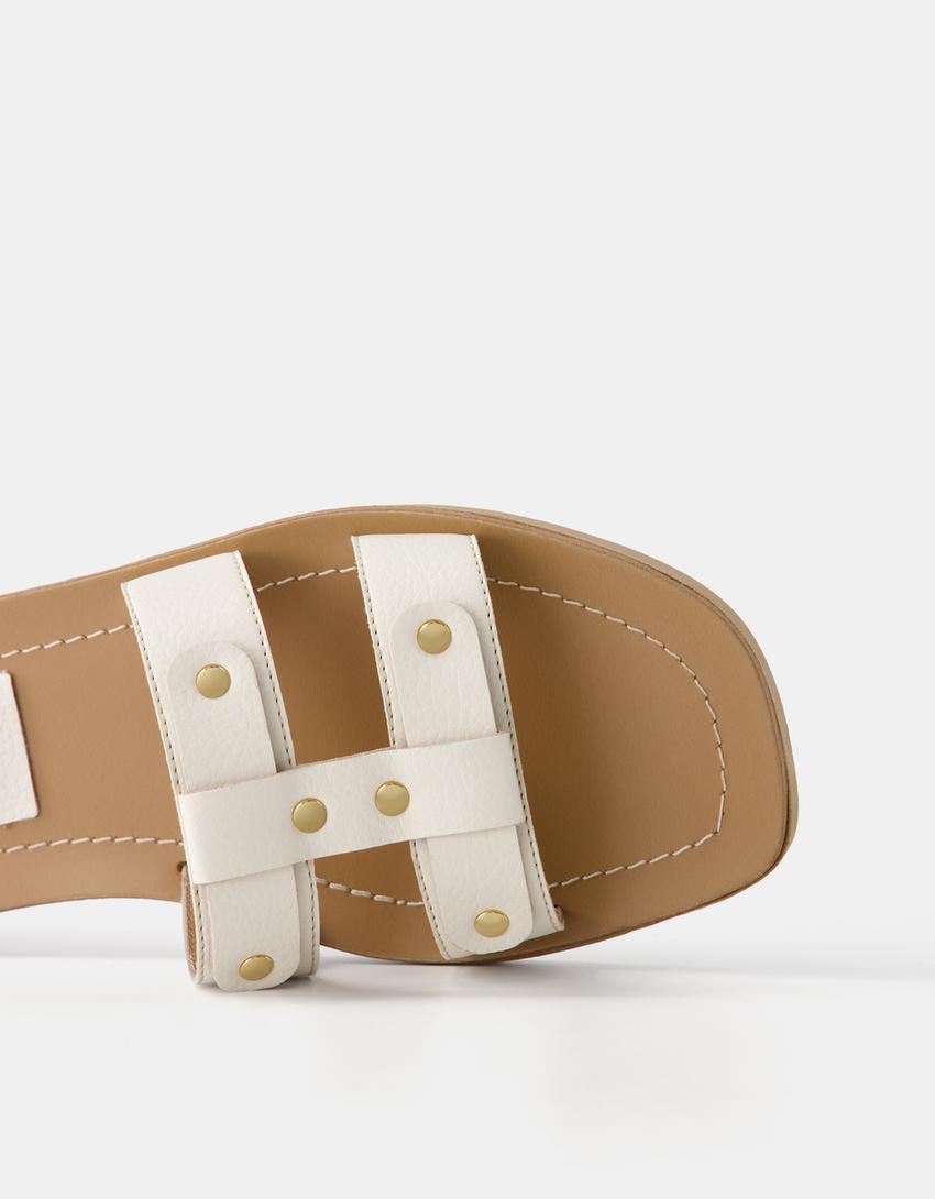 صندل مسطح بأشرطة-بيج فاتح-1