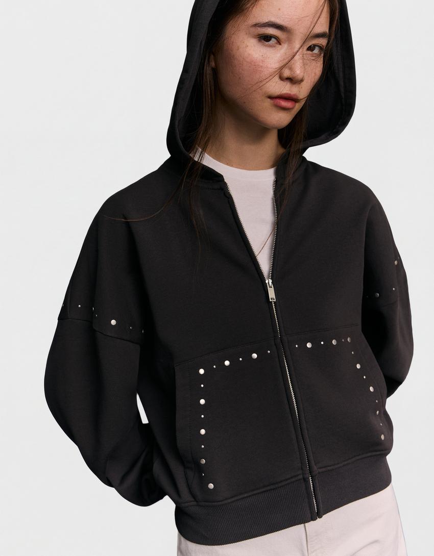 Hoodie med dragkedja och nitar-Mörkgrå