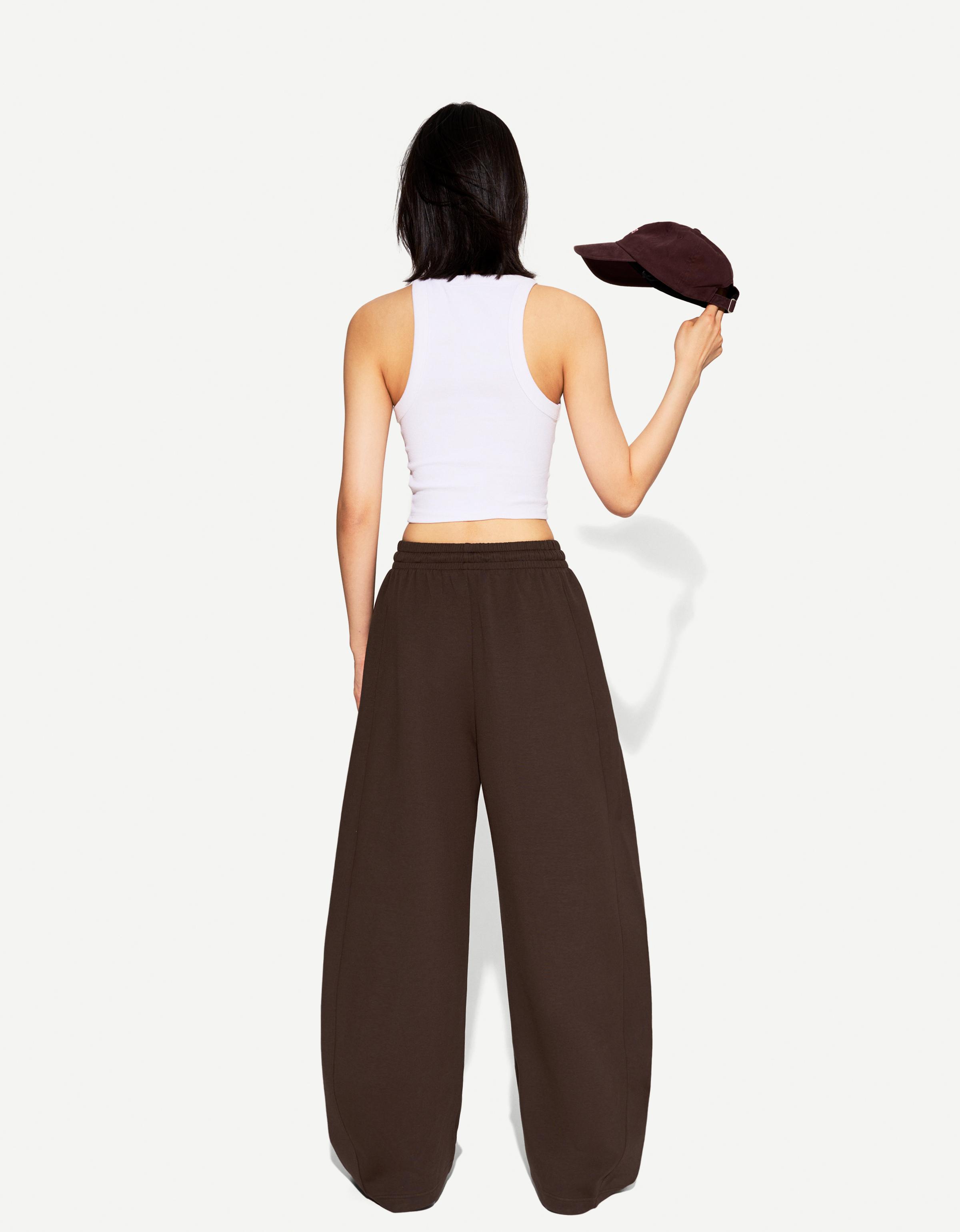 Bershka Barrel-Fit-Hose Aus Plüsch Damen S Braun