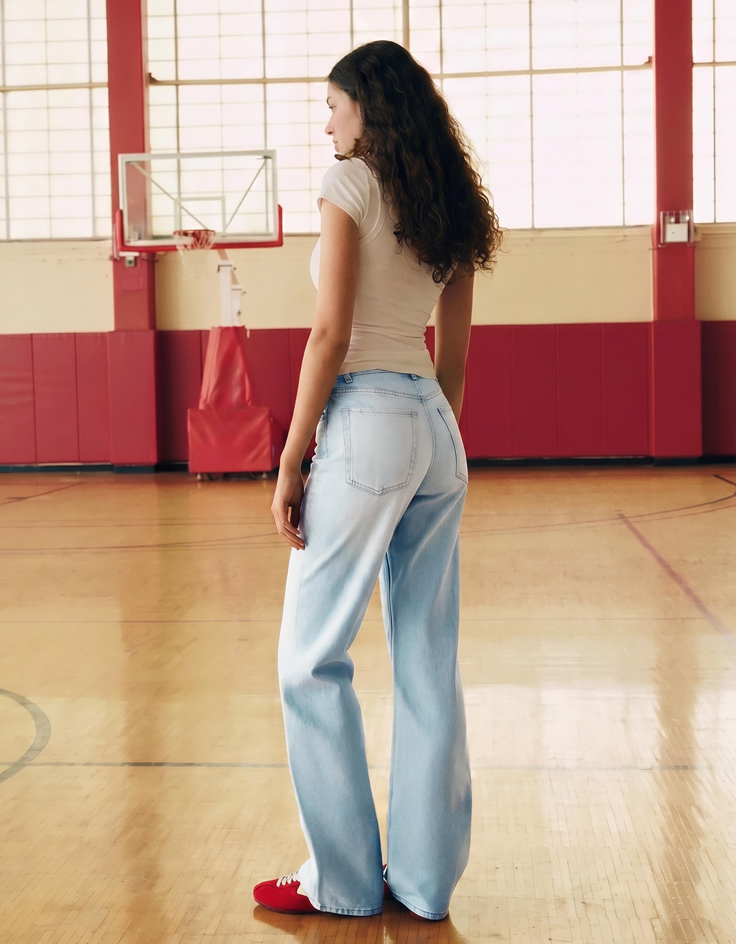 High-waist shimmery straight-leg jeans — Light blue