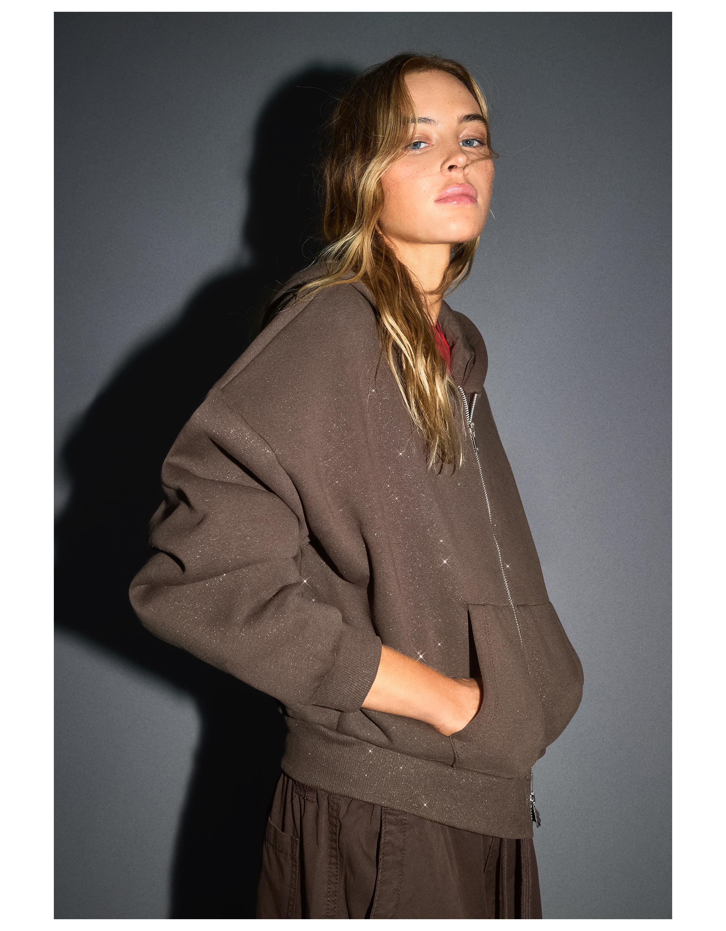Rhinestone hoodie — Brown