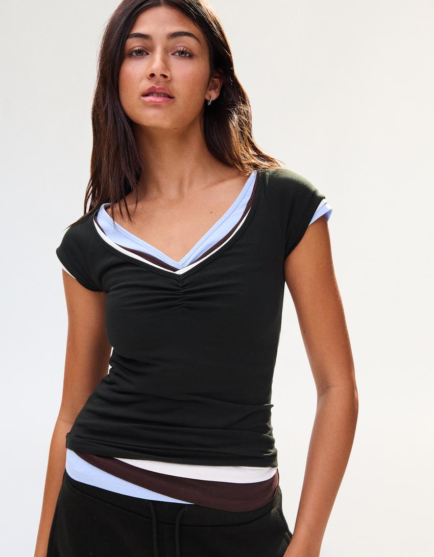 Short sleeve ruched T-shirt-Black