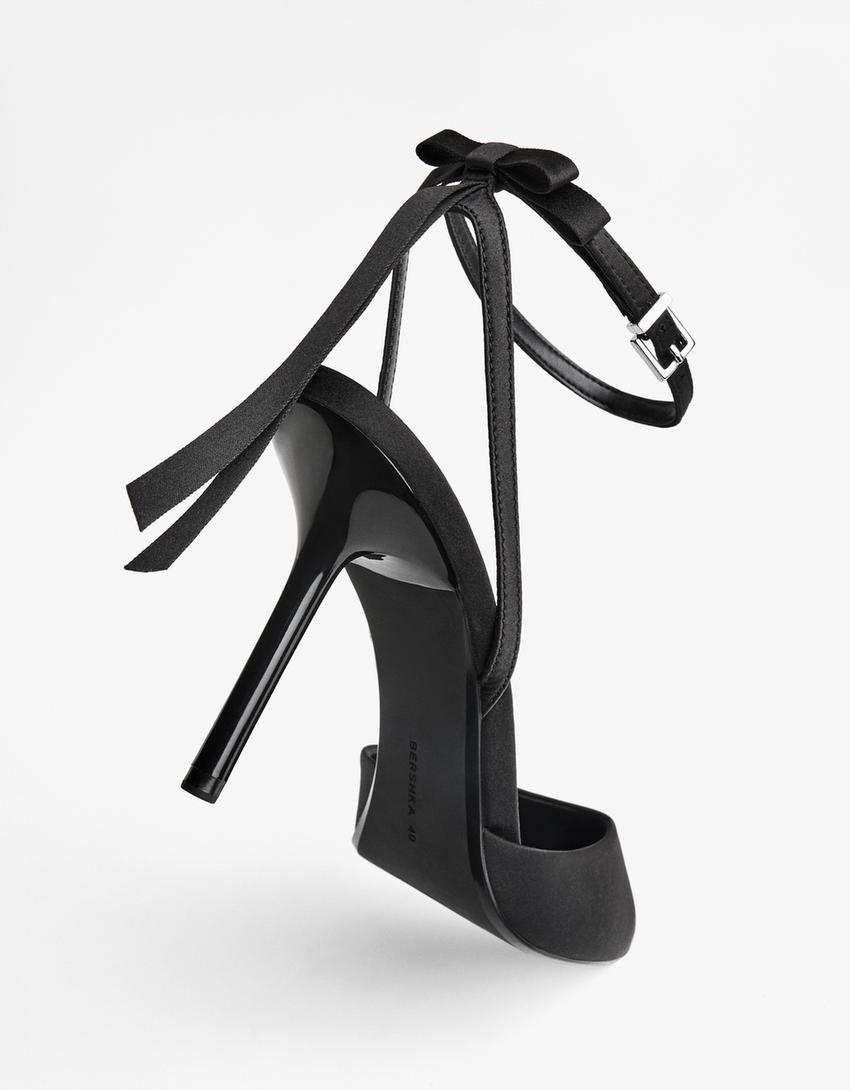 High-heel shoes with bow-BLACK