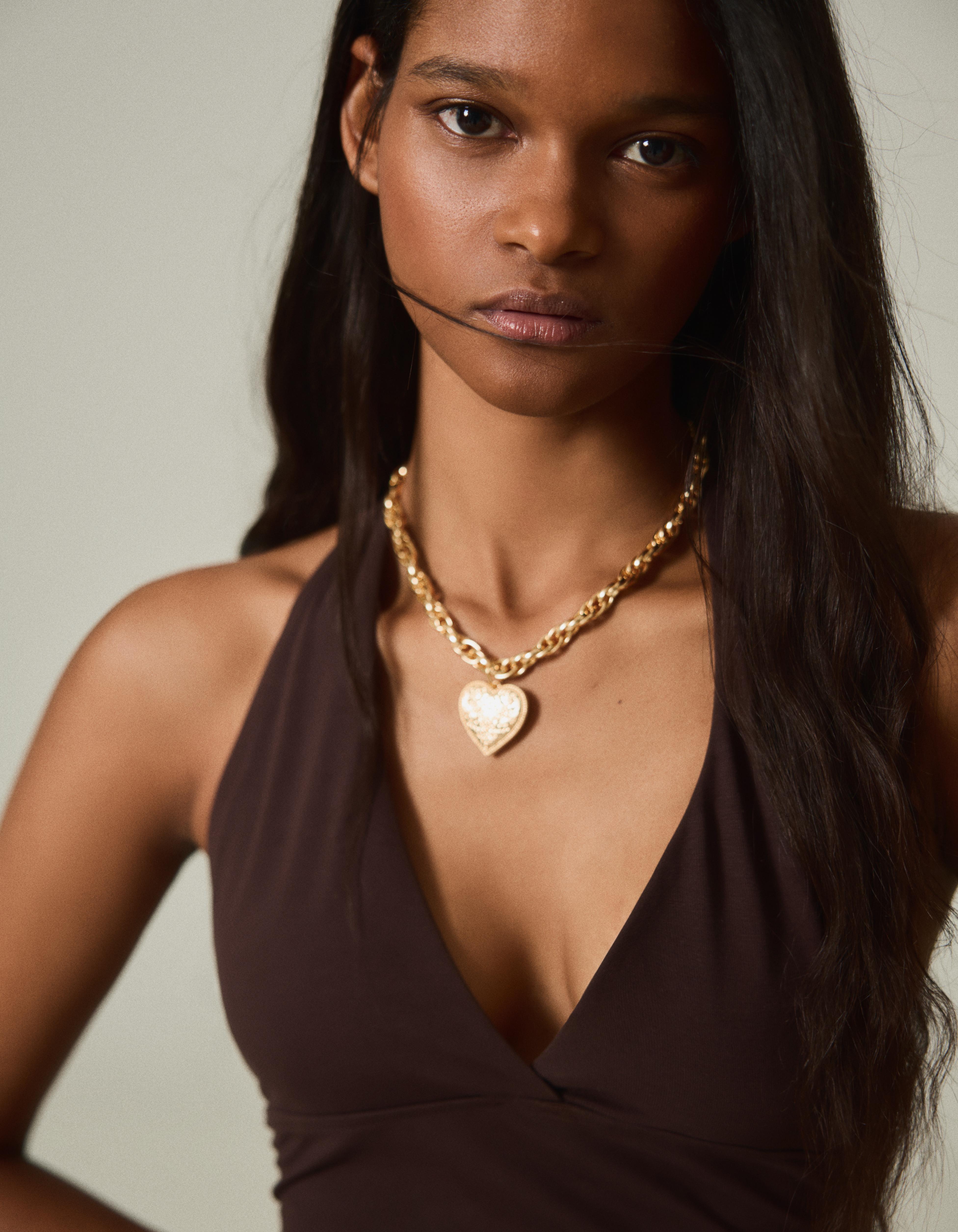 Chunky heart chain necklace — Gold