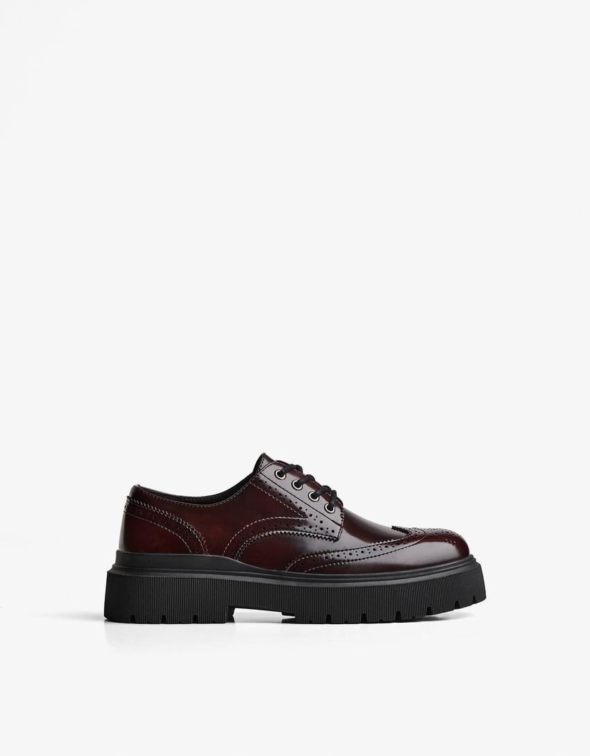 Chaussures de ville perforées-Grenat