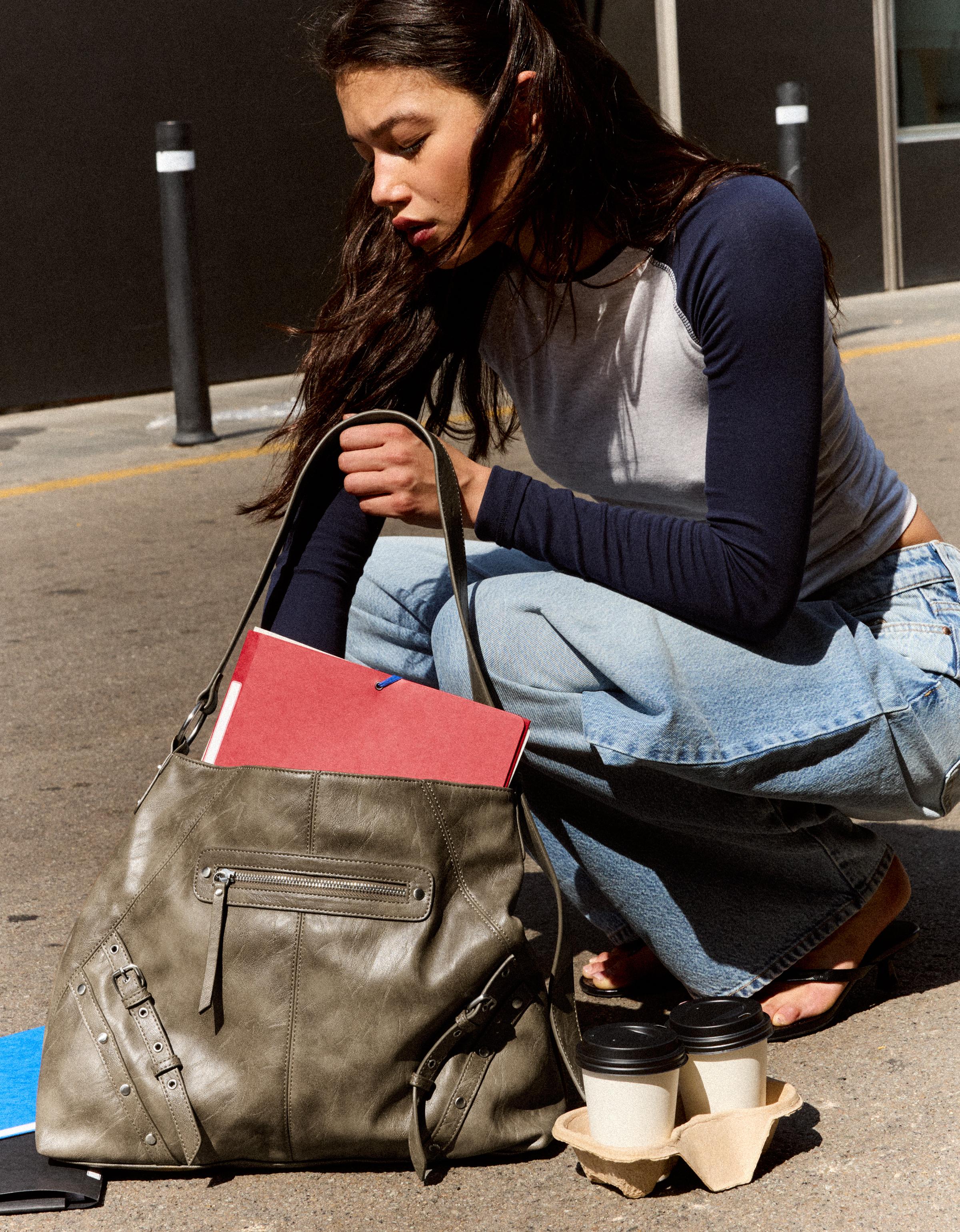 Leather effect bucket bag with buckles — Sand