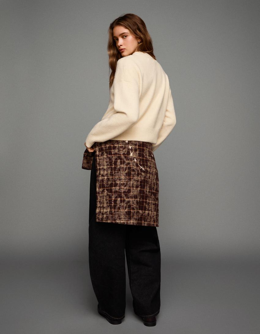 Sweter z nadrukiem-Kremowy