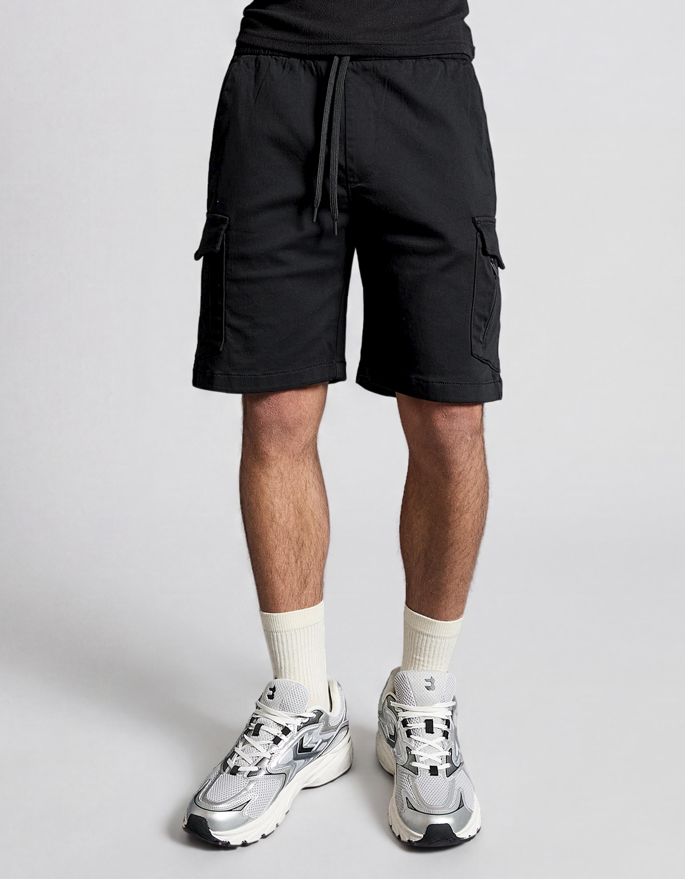 Regular fit cargo Bermuda shorts — Black