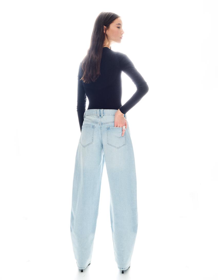 Vrećaste traperice barrel kroja niskog struka-Isprana plava