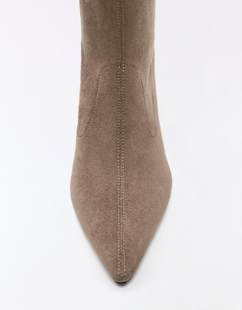 Botine cu toc kitten, mulate-Taupe