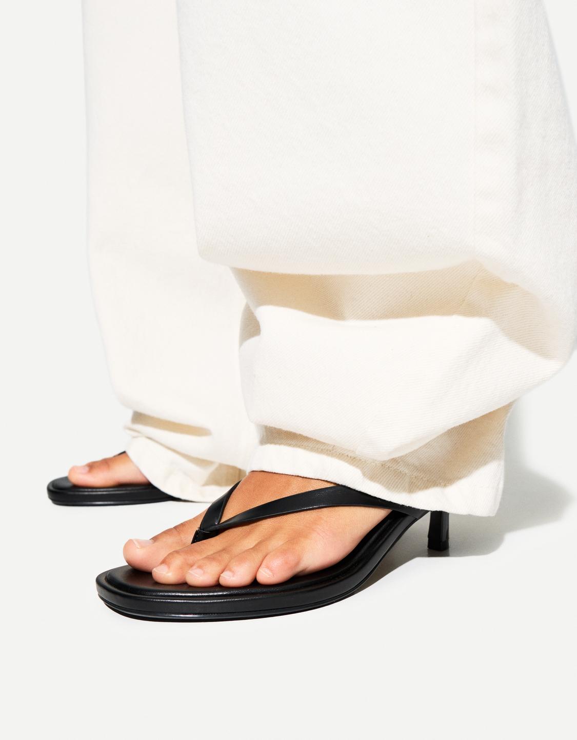 Kitten heel sandals