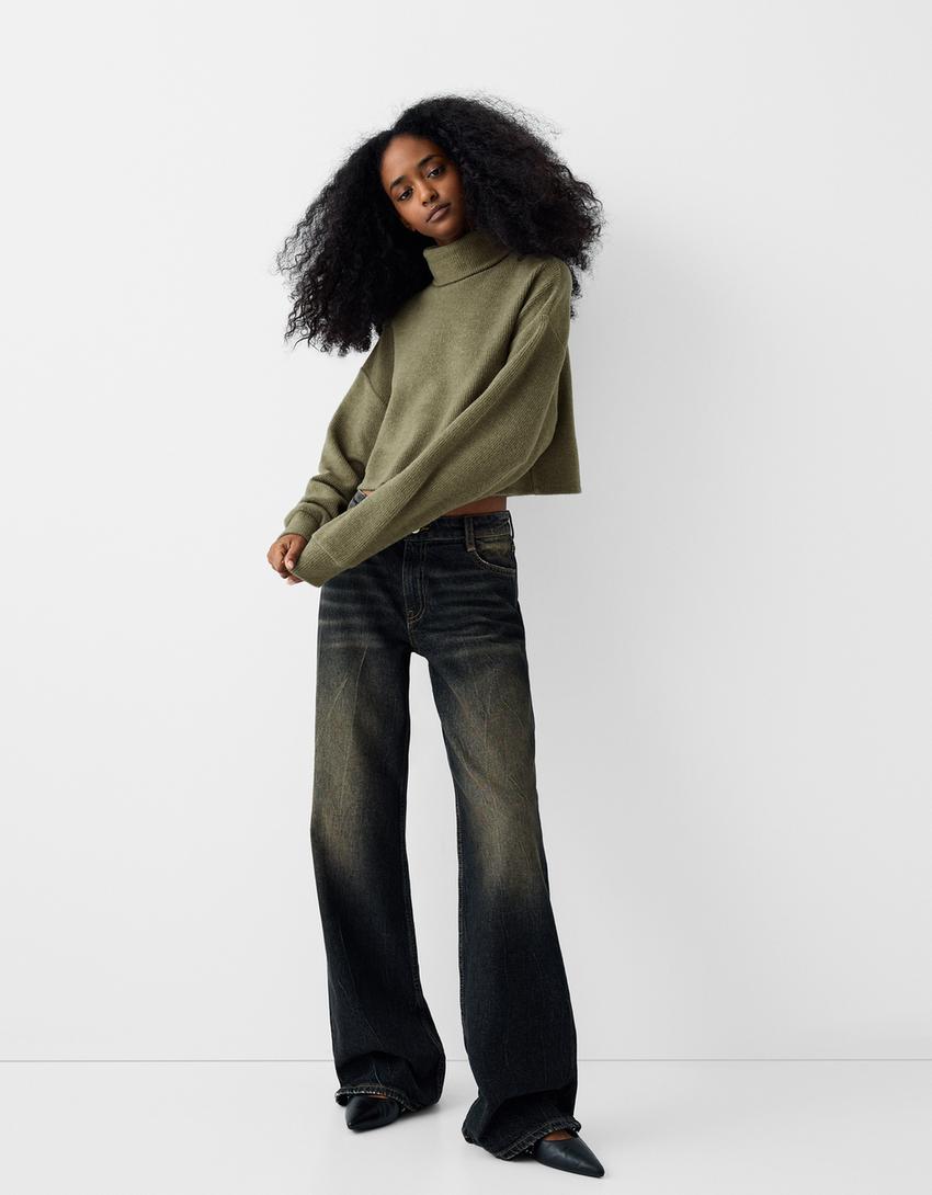 Cropped sweater with a high neck-Khaki-3