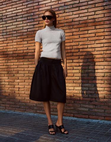 Short sleeve mock turtleneck jumper — Grey 2