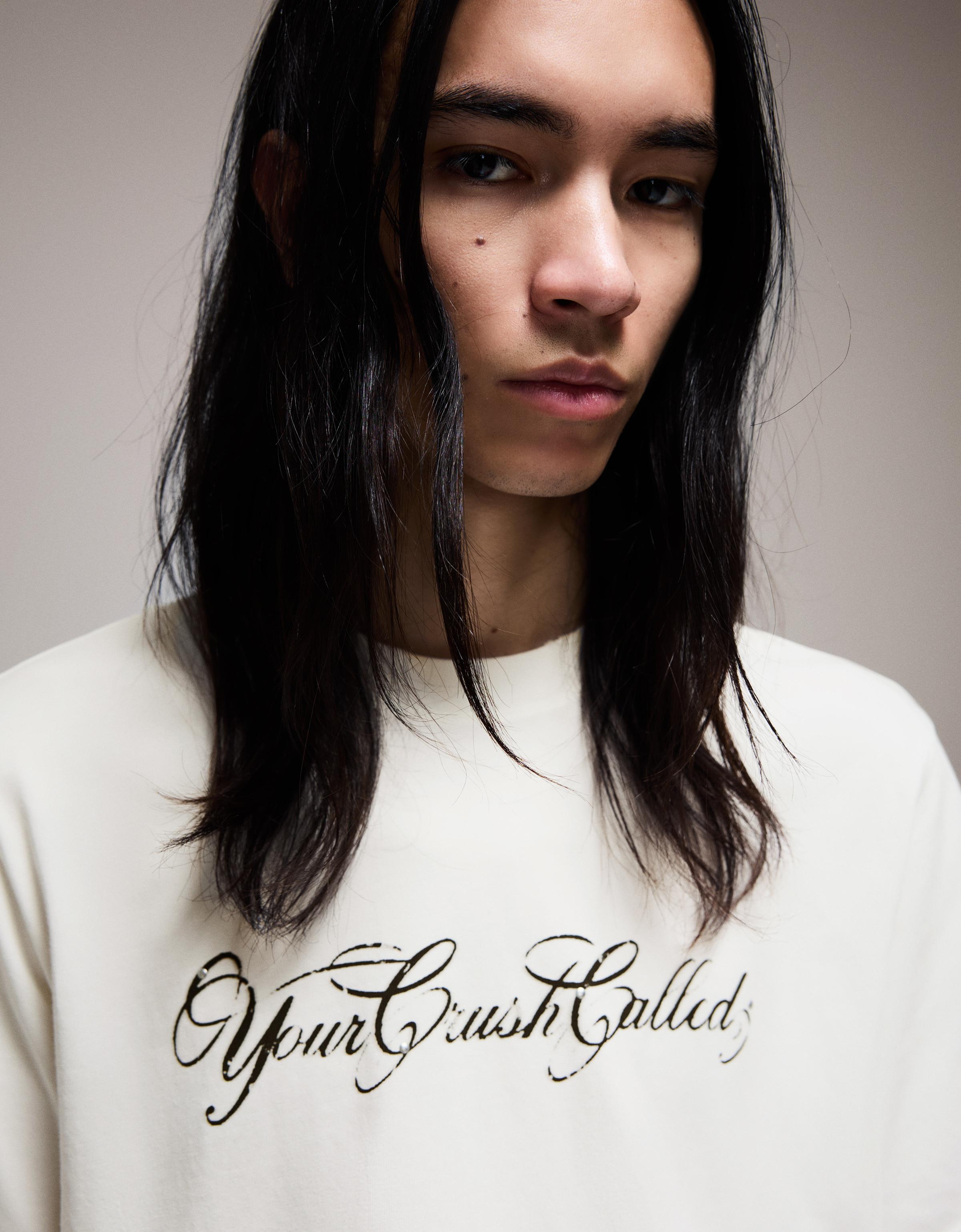 Bershka Boxy T-Shirt Mit Kurzen Ärmeln Und Print Herren M Weiss