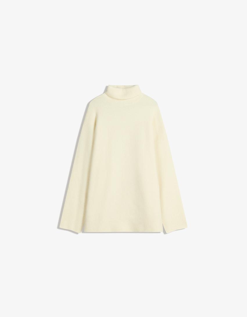 Oversized turtleneck sweater-Cream