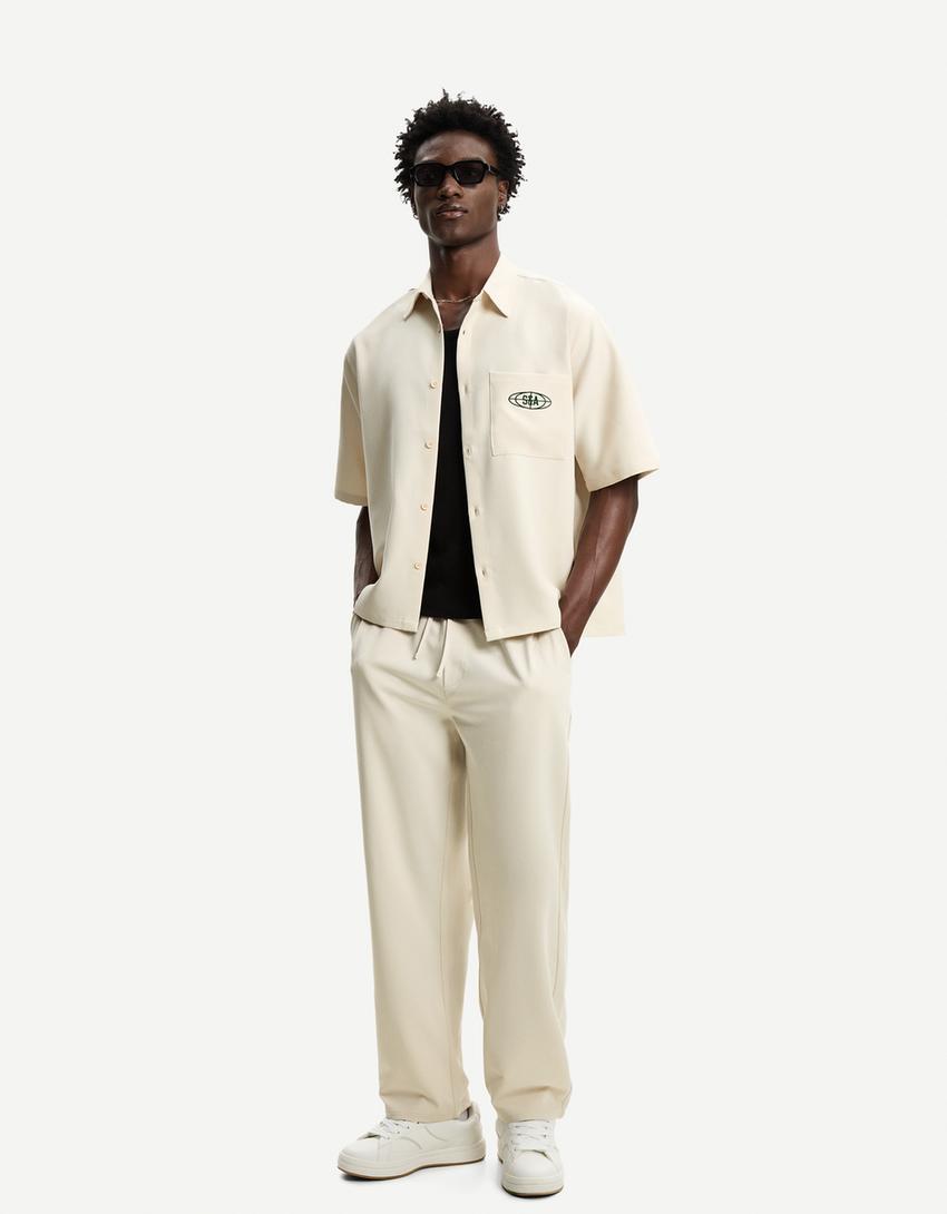 Košulja četvrtastog boxy fit tailoring kroja sa vezom-Krem