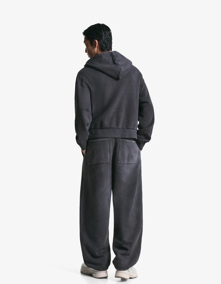 Conjunto de sweatshirt e calças-Conjunto de sweatshirt e calças-1