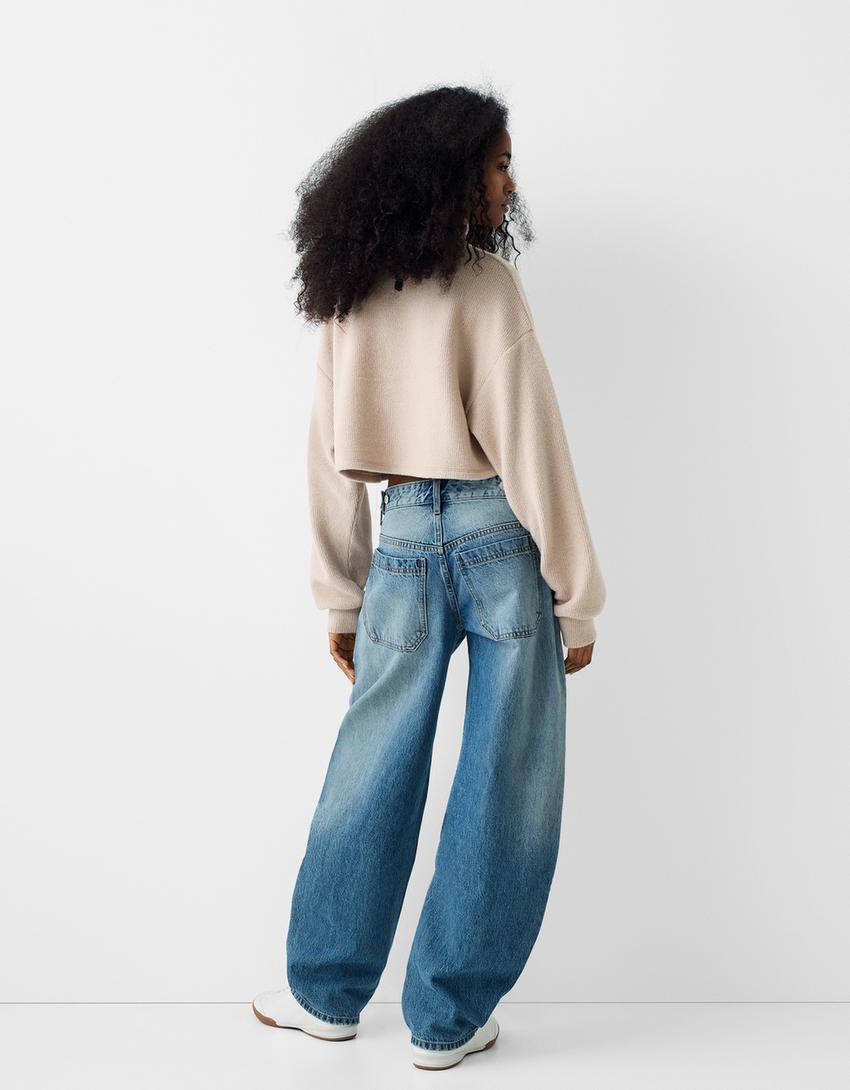 Cropped sweater with a high neck-Sand